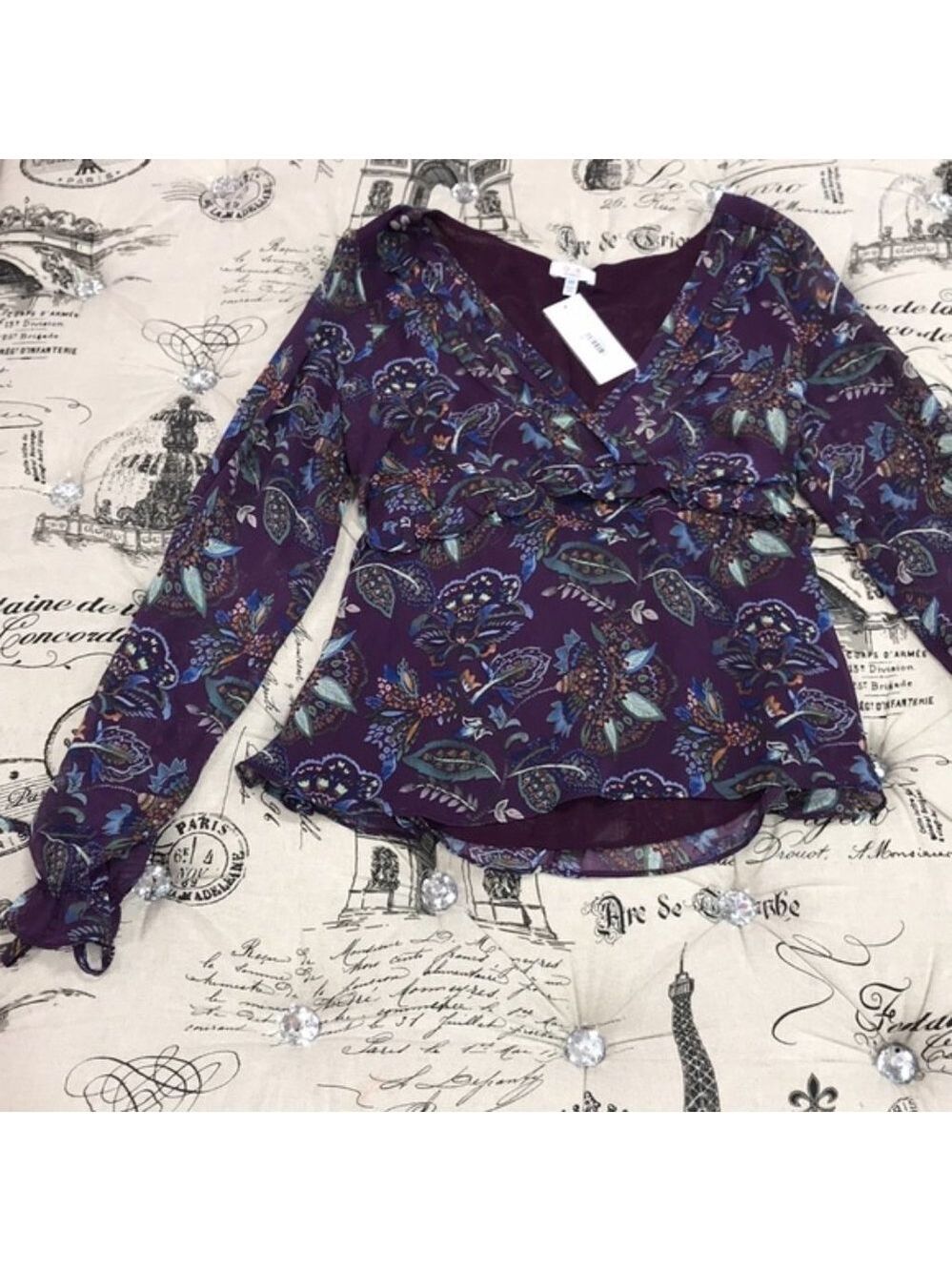 Q + A Ruffle V-Neck Blouse - Picture 3 of 8